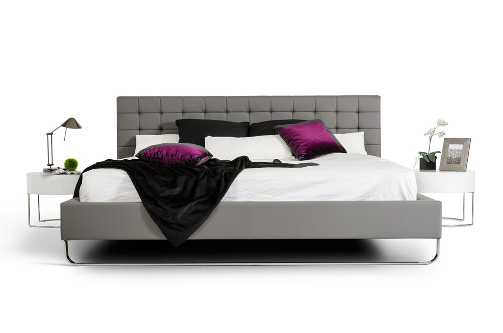 Homeroots Modern Grey Leatherette Queen Bed  Steel,Mdf,Leatherette 283519
