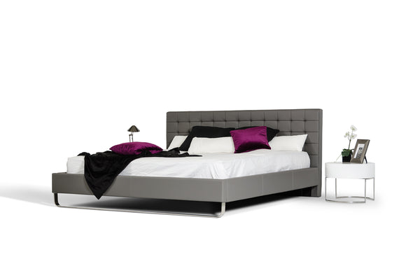 Homeroots Modern Grey Leatherette Queen Bed  Steel,Mdf,Leatherette 283519