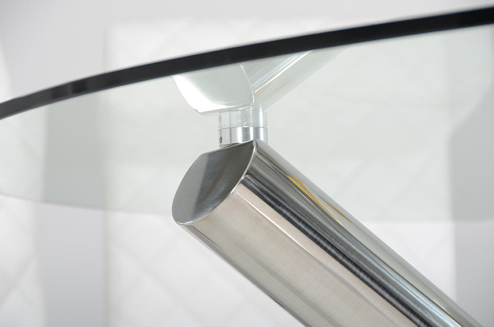 Homeroots 30" Glass And Steel Round Dining Table  Glass 283736