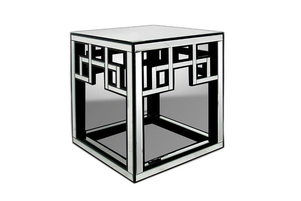 Homeroots 26" Mirrored Glass And Mdf End Table   283910