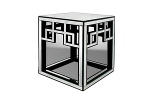 Homeroots 26" Mirrored Glass And Mdf End Table   283910