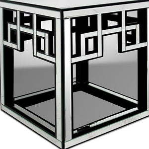 Homeroots 26" Mirrored Glass And Mdf End Table   283910