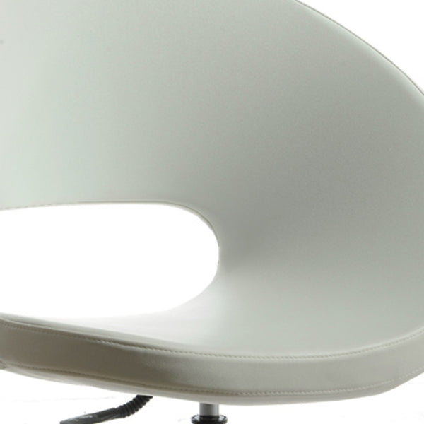 Homeroots 34" White Leatherette Lounge Chair   283974