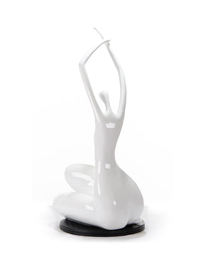 Homeroots 24" White Lass Sculpture  Ceramic 284060