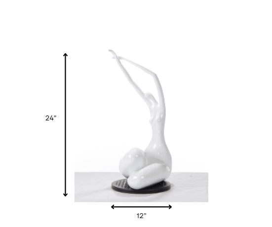 Homeroots 24" White Lass Sculpture  Ceramic 284060