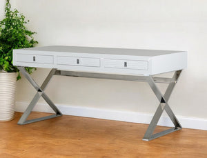 Homeroots 21" White Crocodile Mdf And Steel Desk White  284139