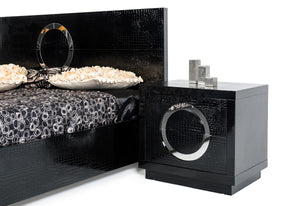 Homeroots 24" Croc Black Lacquer Faux Crocodile 2 Drawer Nightstand   284145