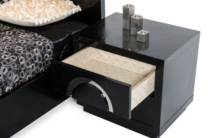 Homeroots 24" Croc Black Lacquer Faux Crocodile 2 Drawer Nightstand   284145