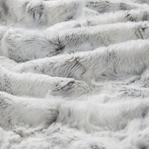 JLA Home Madison Park - Oversized Faux Fur Throw with Luxurious Marble Print — Extra-Large Plush, Machine-Washable Comfort Grey MP50-4906