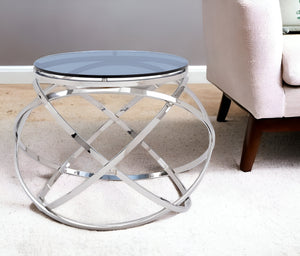 Homeroots 14" Silver And Clear Glass Round End Table   284320