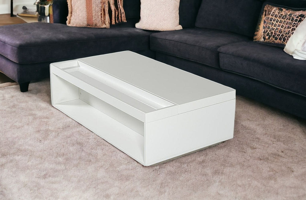 Homeroots 16" White Coffee Table   284466