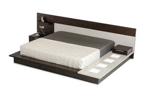 Homeroots 34" Brown Oak And Grey  Veneer Platfrom Queen Bed With Lights  Wood,Manufactured 284482