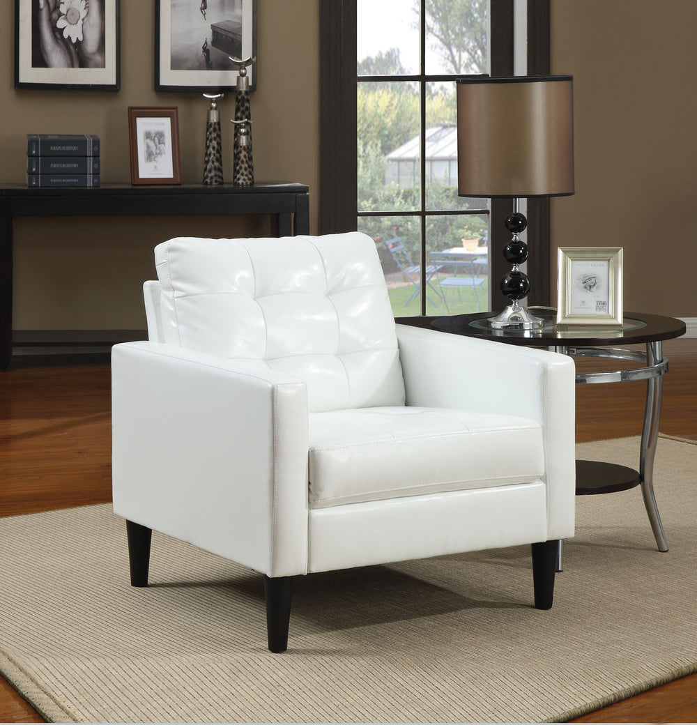 Homeroots 30" X 30" X 33" White Accent Chair   285687