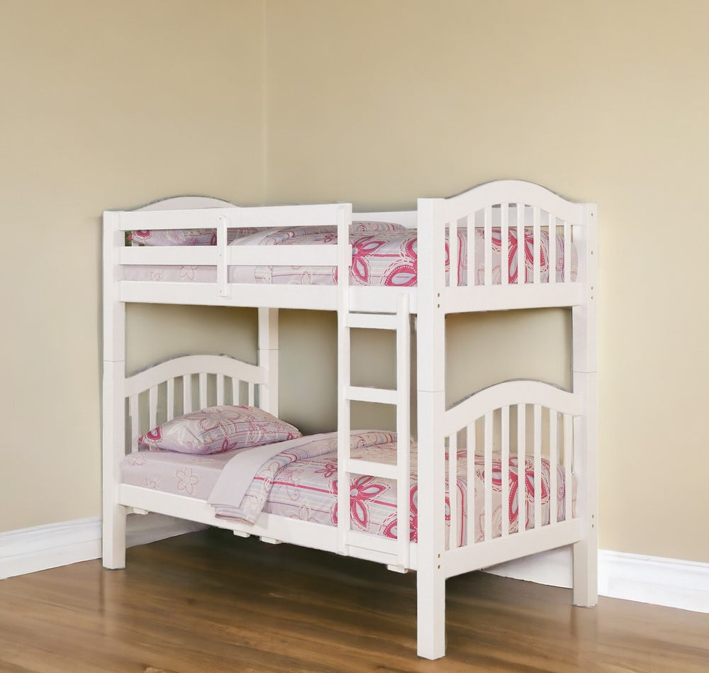 Homeroots Heartland Twin/Twin Bunk Bed, White  Wood 285831
