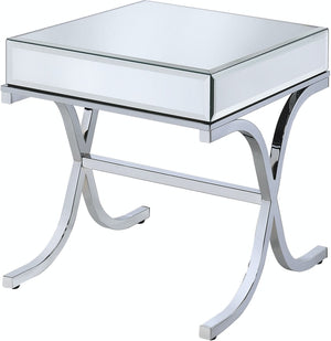 Homeroots 22" Silver And Clear Glass Square Mirrored End Table   286043