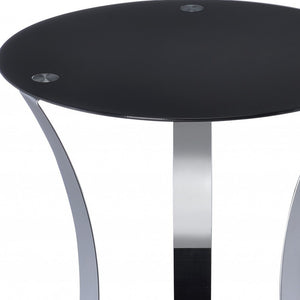 Homeroots 20" Silver And Black Mirrored Glass And Iron Round End Table With Shelf   286276