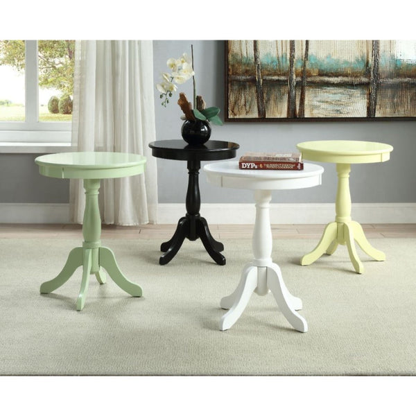 HomeRoots 22" Round Pedestal End Table – Timeless Cottage Charm for Living Rooms, Bedrooms, and More! White 286298