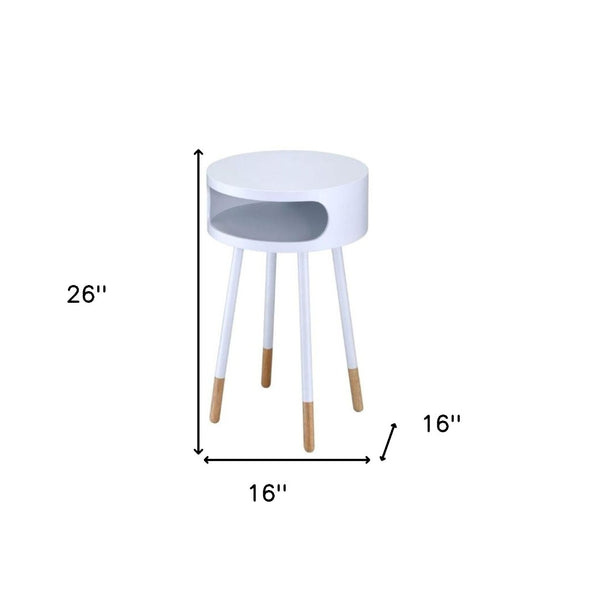 HomeRoots 26" Solid Wood Round End Table with Stylish Shelf – Retro Charm Meets Modern Functionality! White 286360