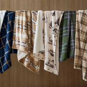English Elm 1-piece Aztec Heated Throw with 12 Settings Auto Shutoff Soft Ivory Boho Blanket Green Plaid B035P408331