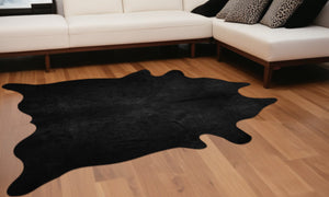 Homeroots 72" X 84" Black Cowhide - Rug Brown,Natural Cowhide 293167