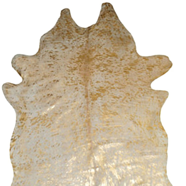 HomeRoots 6' X 7' Luxurious Cowhide Print Area Rug - Soft, Textured Beauty for Modern and Rustic Interiors Natural/Gold 293171