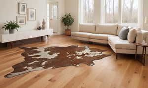 Homeroots 6' X 7' Brown And White Genuine Cowhide Area Rug Brown,White Cowhide 293173