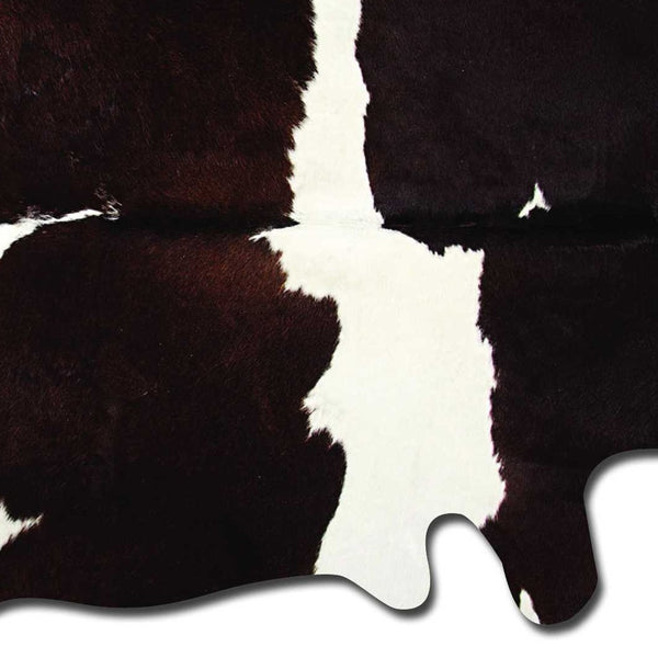 Homeroots 6' X 7' Brown And White Cowhide Area Rug Chocolate,White Cowhide 293174