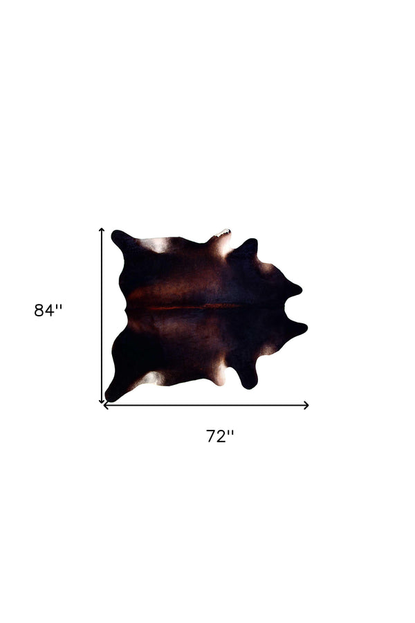 Homeroots 6' X 7' Black And White Cowhide Area Rug Black And White Cowhide 293179