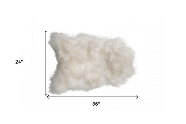 Homeroots 2' X 3' White Natural Wool Long-haired Sheepskin Area Rug  Genuine Sheepskin 293180
