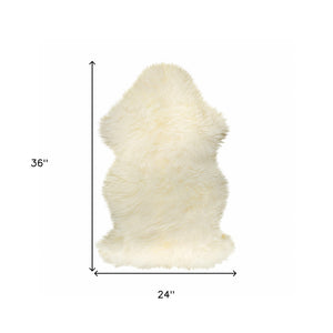 Homeroots 2' X 3' White Natural New Zealand Sheepskin Wool Area Rug Natural Genuine Sheepskin 293188