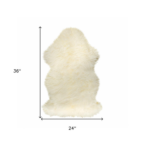 Homeroots 2' X 3' White Natural New Zealand Sheepskin Wool Area Rug Natural Genuine Sheepskin 293188