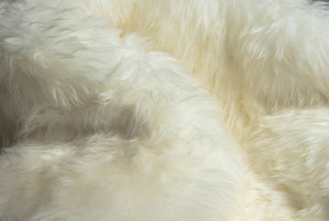 Homeroots 6' X 8' Natural New Zealand Sheepskin Area Rug  Genuine Sheepskin 293195
