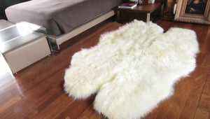 Homeroots 4' X 6' Natural Flokati Genuine Sheepskin Area Rug  Genuine Sheepskin 293196