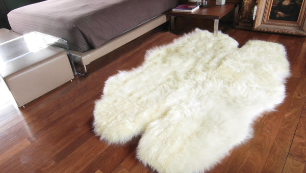 Homeroots 4' X 6' Natural Flokati Genuine Sheepskin Area Rug  Genuine Sheepskin 293196