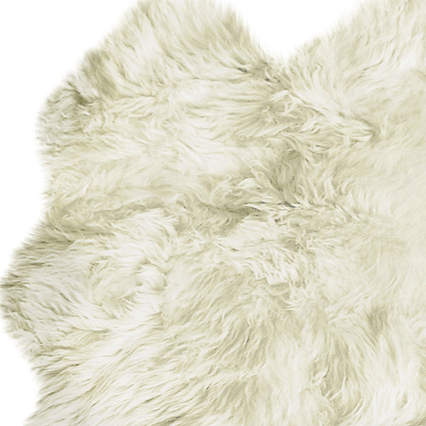 Homeroots 4' X 6' Natural Flokati Genuine Sheepskin Area Rug  Genuine Sheepskin 293196