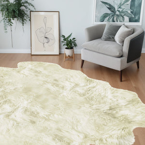 Homeroots 6' X 6' Natural Sheepskin Non Skid Area Rug  Genuine Sheepskin 293197