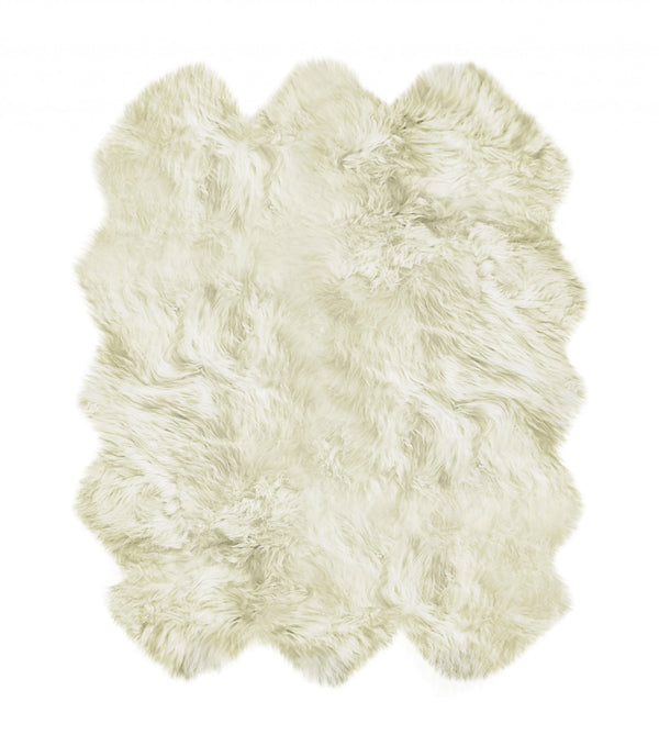 Homeroots 6' X 6' Natural Sheepskin Non Skid Area Rug  Genuine Sheepskin 293197