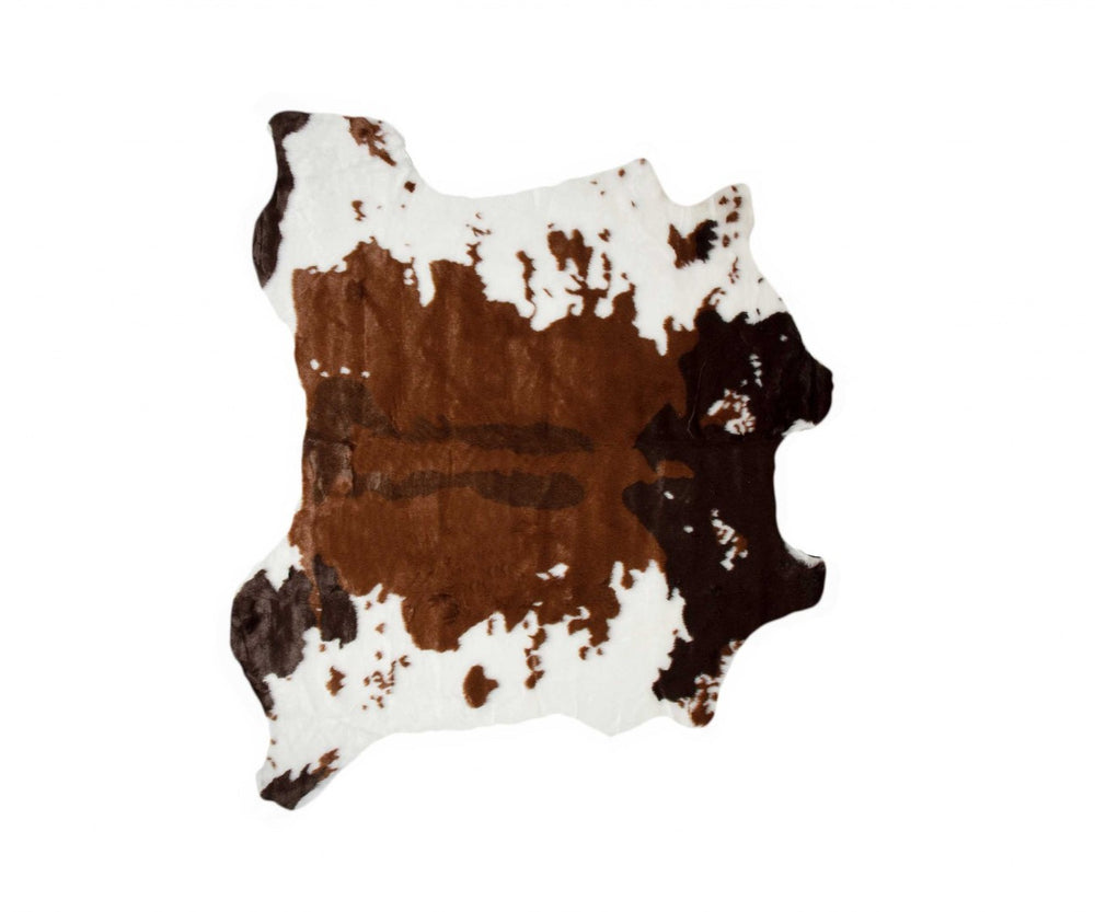 HomeRoots 4' X 5' Faux Fur Animal Print Washable Area Rug - Luxurious, Soft, and Stylish for Any Room Decor Brownsville Chocolate/White 294239