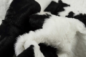 Homeroots 5' X 8' Black And White Hand Knotted Area Rug   294244