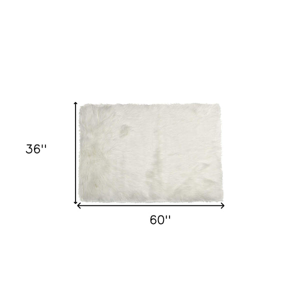 Homeroots 60" X 36" Off White Rectangular Faux Fur - Area Rug Off White Faux Fur 294254