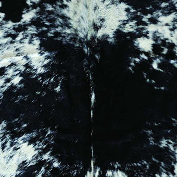 Homeroots 6' X 7' Black And White Cowhide Cowhide Area Rug  Cowhide 294260