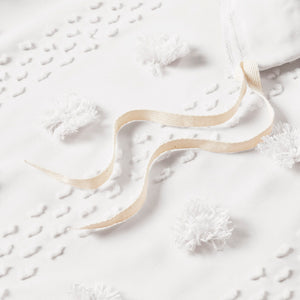 JLA Home Intelligent Design - Clip Jacquard pompom Duvet Cover Set — textured clip jacquard design, OEKO-TEX, antimicrobial care 90 L x 68 W x 0.13H ID12-2190