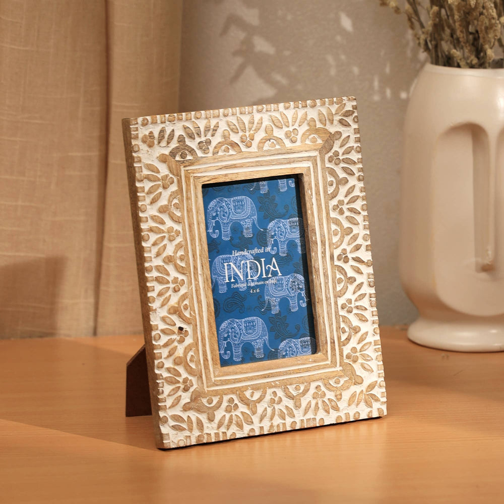 English Elm FLORAL Natural Whitewash 4x6 Photo Frame — Vintage Floral Wood & Glass Accent, Gift-Ready Home Decor B346P336788