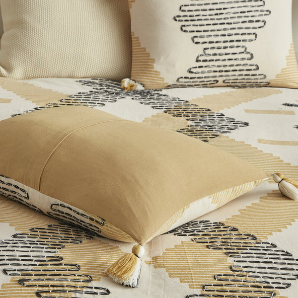 English Elm Full/Queen Arizona 3-Piece Cotton Duvet Cover Set with Yellow-Grey Geometric Print, Tassels & Ties B035129127