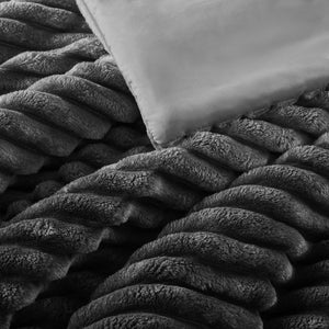 JLA Home Intelligent Design - Fluffy ribbed plush comforter set with 300gsm loft, Oeko-Tex certified, cloud-like warmth ready to use Grey Ombre AM10-0382