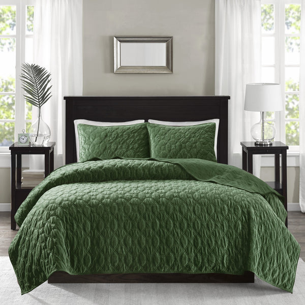 English Elm 3 Velvet Quilt Set Full/Queen with Geometric Quilting, Soft Antimicrobial Velvet Texture, Cozy Layering Green 17.72 L x 16.14 W x 8.27 H B03597557