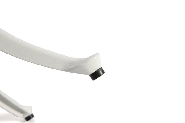 English Elm Bistro Set 3-Piece Rustproof Aluminum Furniture With Cushions – Elegant Patio & Garden Style W640P251293