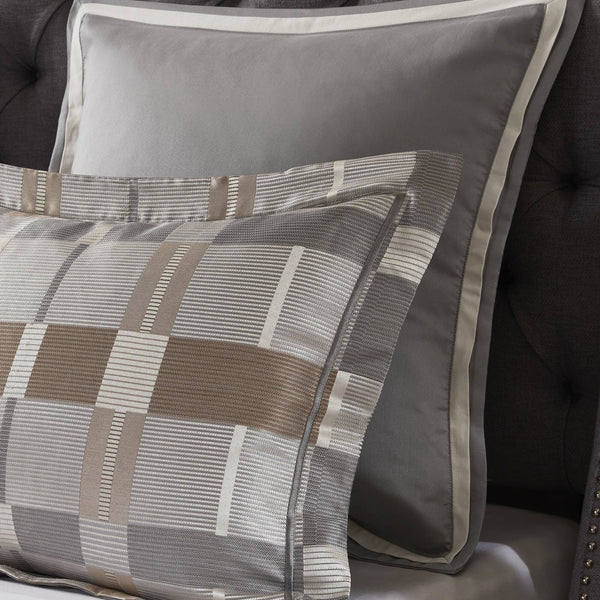 English Elm 8 Queen Jacquard Oversized Duvet Comforter Set with Euro Shams, Decorative Pillows, Plush Polyester fills Multicolor 22.83 L x 18.9 W x 15.35 H B035P319231