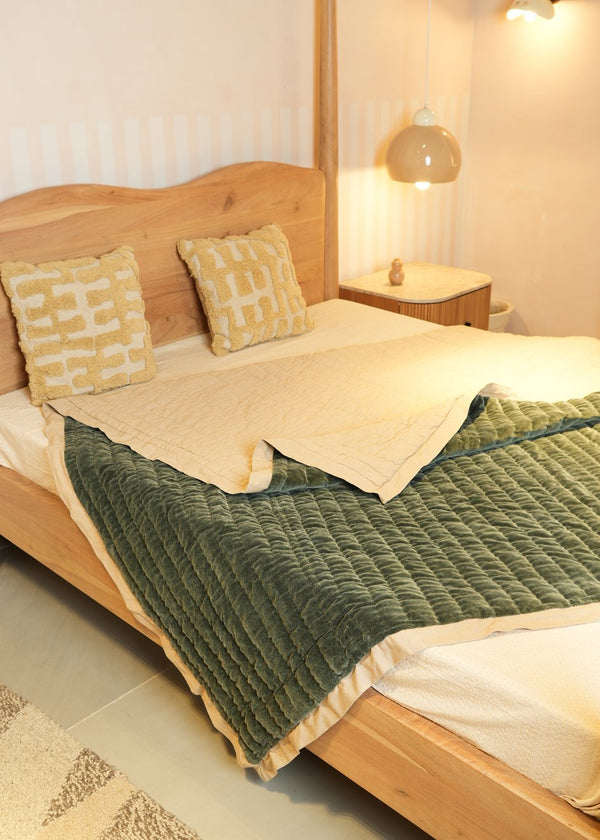 English Elm Cotton Velvet Stonewashed Hand-Quilted Bedspread with Flanged Edges, 88"x92" Queen Size Luxury Jade B346P321258