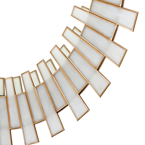 Glasdele Round Mirror - Elegant Antique Brass Edging with Frosted Glass, Perfect for Contemporary Spaces